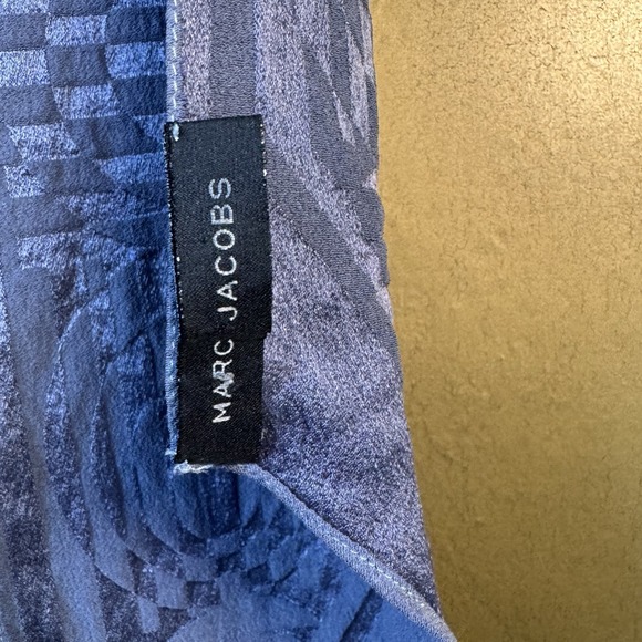 Marc Jacob's 100% Silk Scarf Purple Two Tone Geometric Pointed Ends - Picture 11 of 16